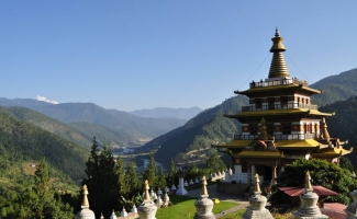 Khamsum yeleg Namgyel Chorten